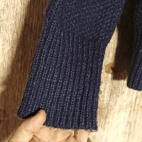 3/$25 Pink Rose navy blue sweater with white specs cowl neck sz L - Picture 3 of 8